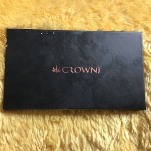 Crown Pro Fuego Palette